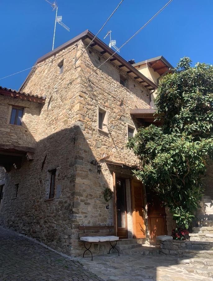 شقة Il Nido Di Matilde _Monolocale Design Sul Fiume_ Rossena المظهر الخارجي الصورة